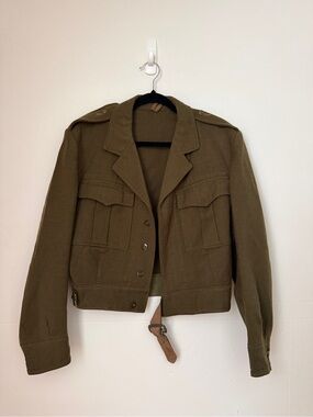 Women’s Military-Style Olive Green Jacket